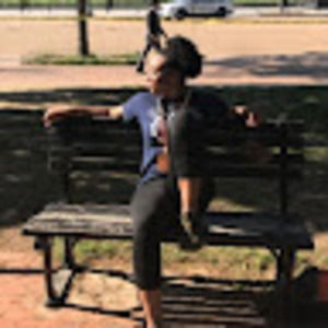 Meet your Posher, Simone